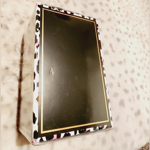 I love Juicy Couture Eau De Parfum Spray 3.4 Oz./ 100 Ml for Women - Picture 10 of 15